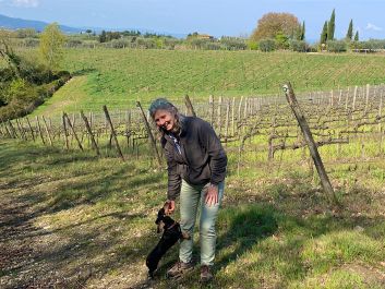 Monica Raspi sold her veterinary clinic to take over from her mother at Fattoria Pomona, but she still has the constant company of her dachshund Zoe.                                                                (Robert Camuto)