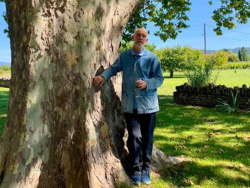 Adaptation: Rather than stick with traditional Southern French red blends, John Malkovich is experimenting with unconventional matchups for his new Les Quelles de la Coste releases.                                                                (Robert Camuto)